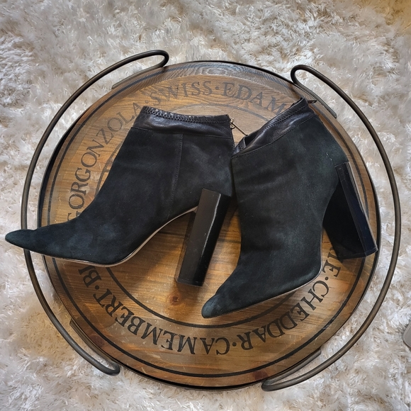 Saks Fifth Avenue black suede heeled booties - Picture 1 of 8